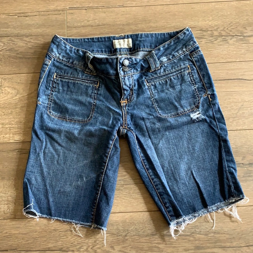 Aeropostale frayed hem Bermuda shorts